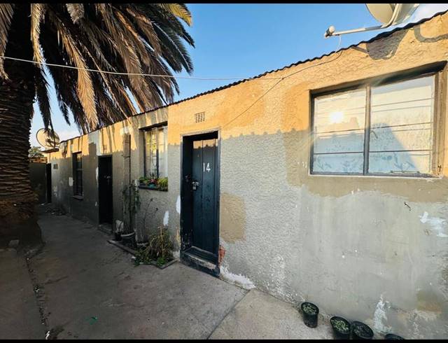 27 BEDROOM HOUSE FOR SALE IN DELVILLE